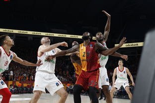 开云体育官网首页-拜仁慕尼黑艰难晋级，主教练赞球员拼搏